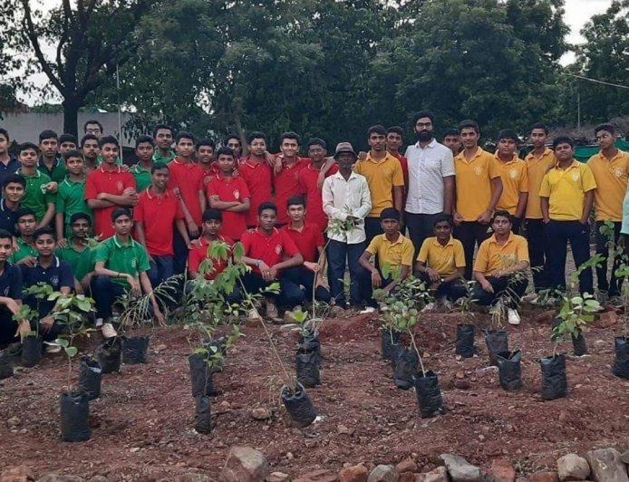 ऑक्सीजनमॅन ए.एस. नाथन यांचा स्वस्तिक पॅटर्न राज्यभरात