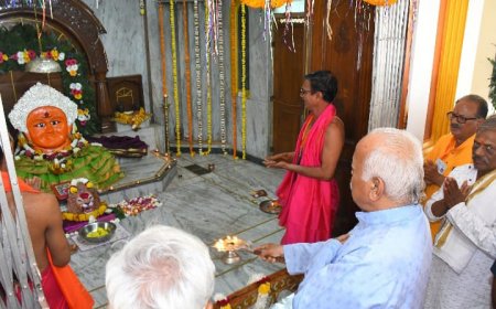 शुद्ध चारित्र्यामुळेच राम जिंकले – सरसंघचालक  - तमो गुणामुळे रावणाचा पराभव झाला  - डॉक्टर मोहनजी भागवत यांची माहूरची उपशक्तीपीठ मंगला माता देवस्थानची ऐतिहासिक भेट