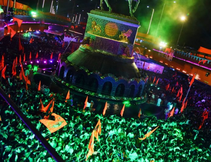 छत्रपती संभाजी नगर जिल्ह्यात शिवप्रेमींच्या अलोट उत्साहात शिवजयंती साजरी