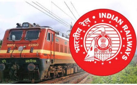 सीएसएमटी (मुंबई) च्या रेल्वे ब्लॉकचा लाखो प्रवाशांना फटका; १४ गाड्या प्रभावित..!