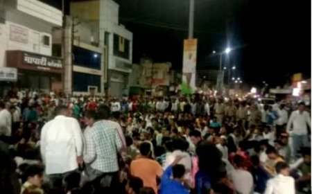 रामगिरी महाराजांच्या व्हिडिओवरून वैजापुरात तणावपूर्ण शांतता; छत्रपती संभाजीनगरातही पडसाद !!