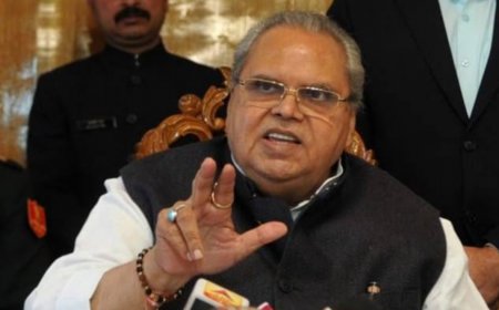 वर्षभरात मोदी पदावरुन दूर! जम्मू- काश्मीरचे माजी राज्यपाल मलिक यांचे भाकीत !!