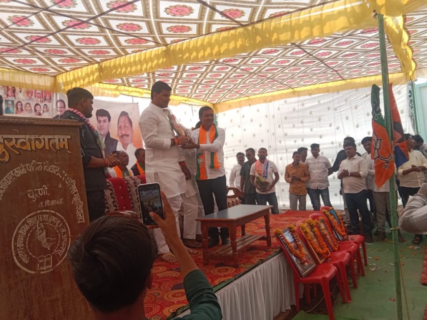 शोषित,पीडित,वंचित,निराधार लोकांना न्याय देण्यासाठी महायुतीचे उमेदवार केवलराम काळे यांना भरघोष मतांनी विजयी करा-आमदार रवि राणा,चुरणी येथे महायुती कार्यकर्ता मेळावा संपन्न!!