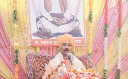 दापोरी येथे वं. राष्ट्रसंत तुकडोजी महाराज यांच्या स्मृती महोत्सवास सुरुवात !   ह भ प ग्रामगीताचार्य रायजीप्रभु शेलोटकर महाराज यांच्या अमृतवाणीतून ग्रामगीता प्रवचन !