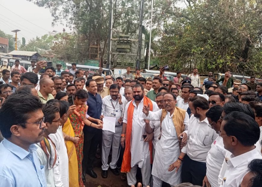 हेमंत गावंडे खुनाच्या तपासात रेल्वे व पोलीस कर्मचाऱ्याची दिरंगाई