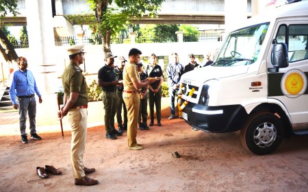 अकोला पोलिस दलात आकोट विभागाकरिता तिसरी मोबाईल फॉरेन्सिक व्हॅन कार्यान्वित वैज्ञानिक तपासाला  मिळणार नवी गती!!