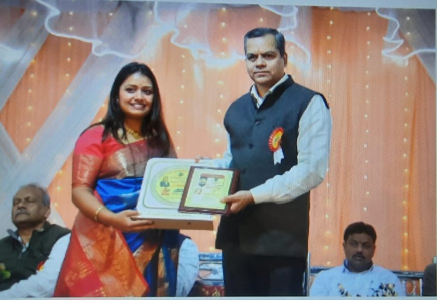 नाट्यकलेतून सावित्री फुले विचारांची जनजागृती!!